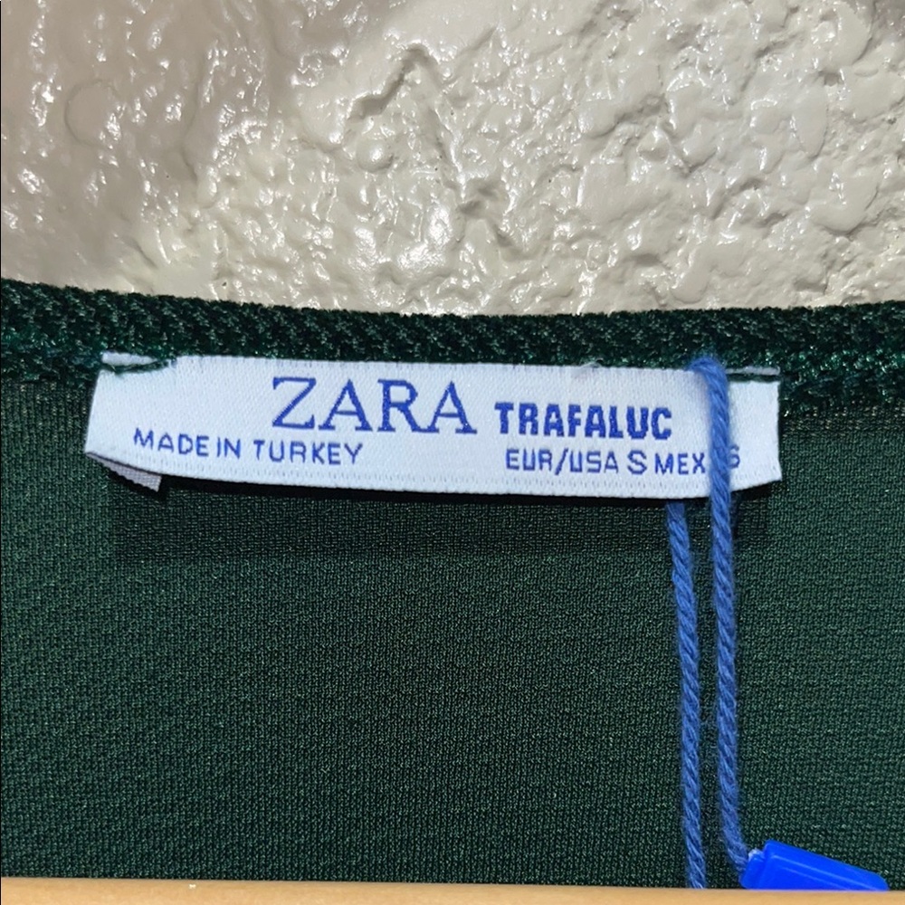 Zara Green Velvet Long Sleeve Bodycon Dress - Picture 3 of 6